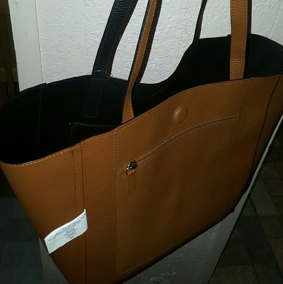 Large Black & Tan Reversible Adrianna Tote - Picture 4 of 4